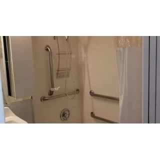 Tamarack Beach Hotel