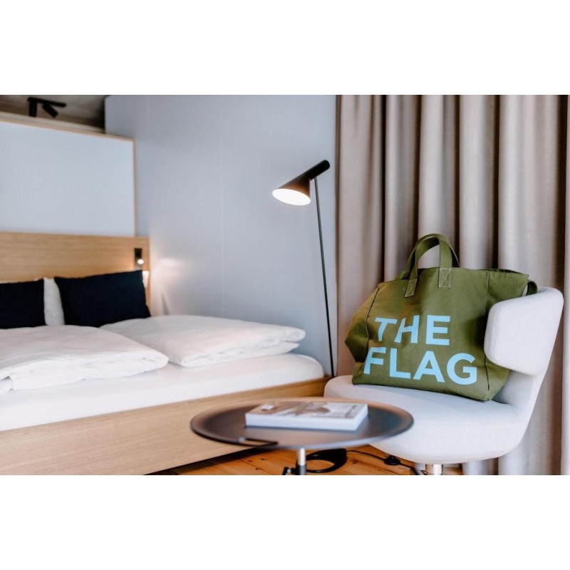 THE FLAG West M.