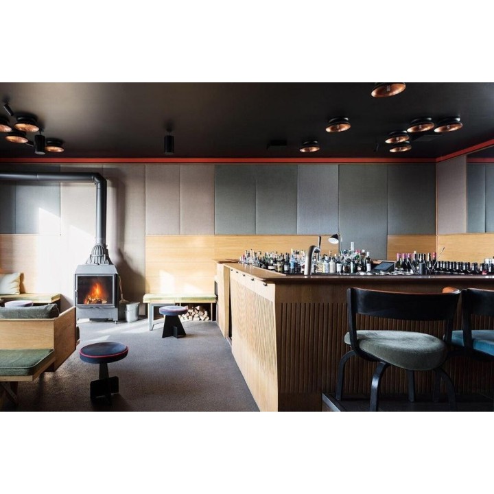 The Flushing Meadows Hotel & Bar