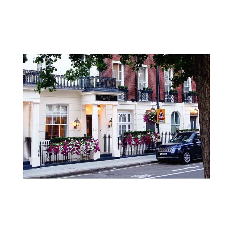 Tophams Hotel