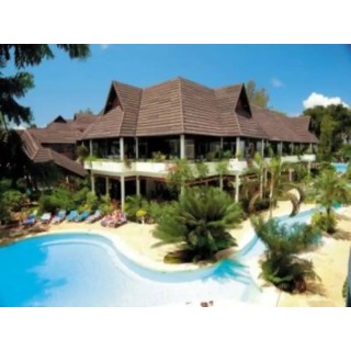 Travellers Beach Hotel & Club