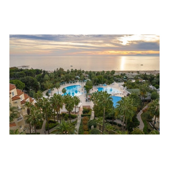 Iz Flower Side Beach Hotel