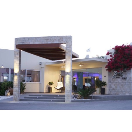 Zoes Hotel