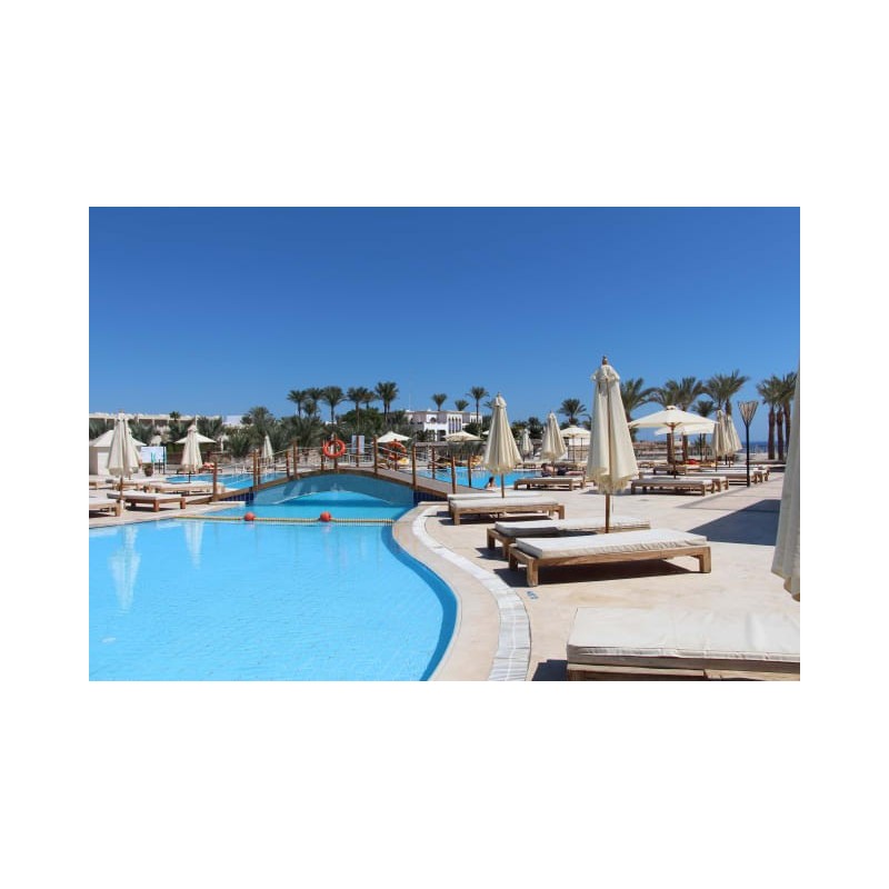 Reef Oasis Beach Resort