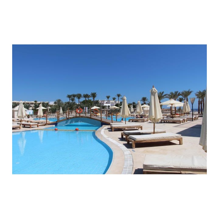 Reef Oasis Beach Resort