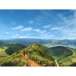 Rundreisen Portugal - Azoren: São Miguel: Wanderlust und Meeresrauschen