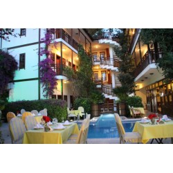 Hotel Karyatit