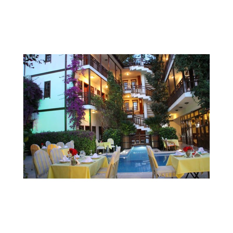 Hotel Karyatit