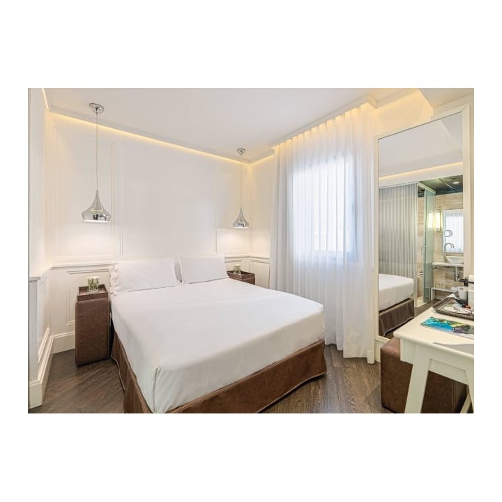 Hotel H10 Universitat