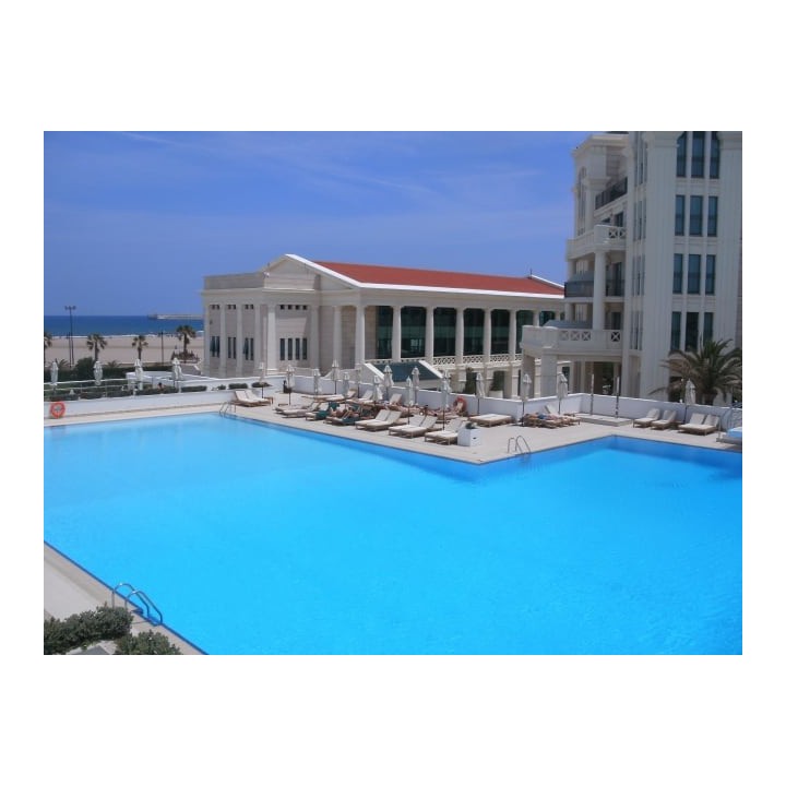 Las Arenas Balneario Resort