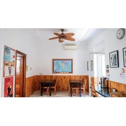 Triana Backpackers