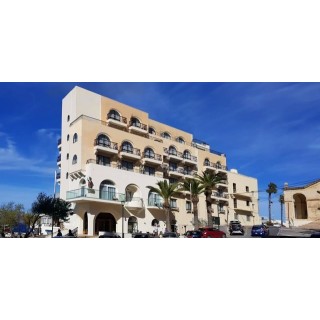 Gillieru Harbour Hotel