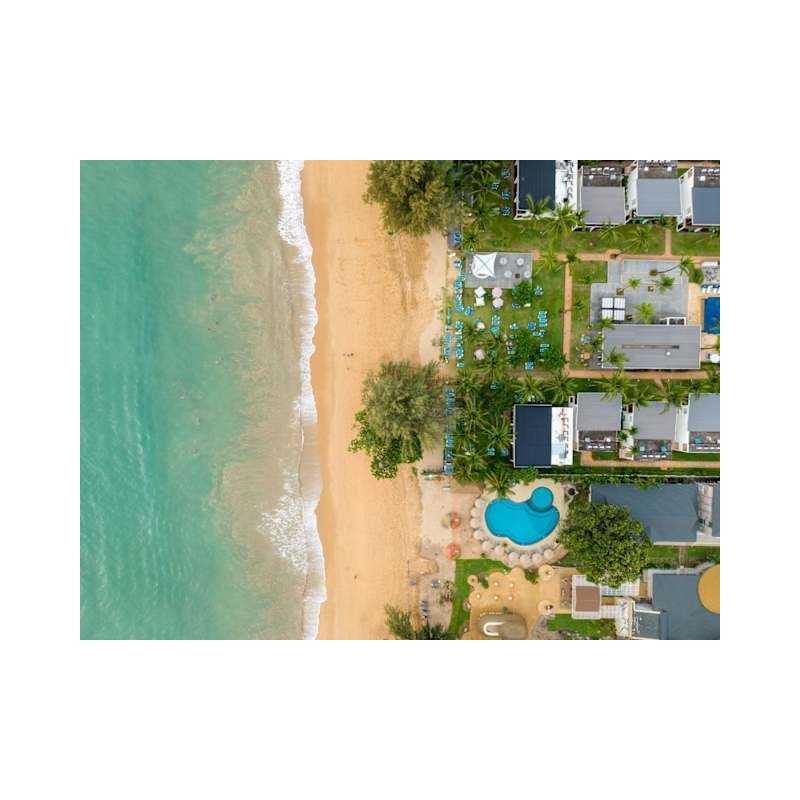 The Briza Beach Resort Khaolak