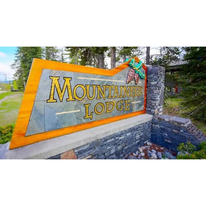 Mountaineer Lodge