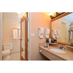 Best Western Plus Midwest Inn