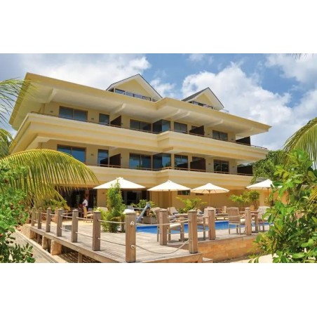Crown Beach Hotel