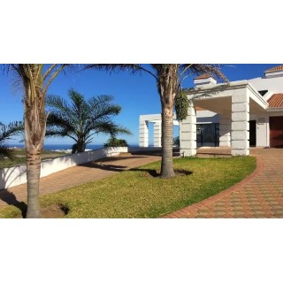 Fly Me To The Moon Guest House