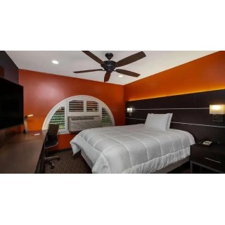 Hotel Vinea, a Travelodge by Wyndham