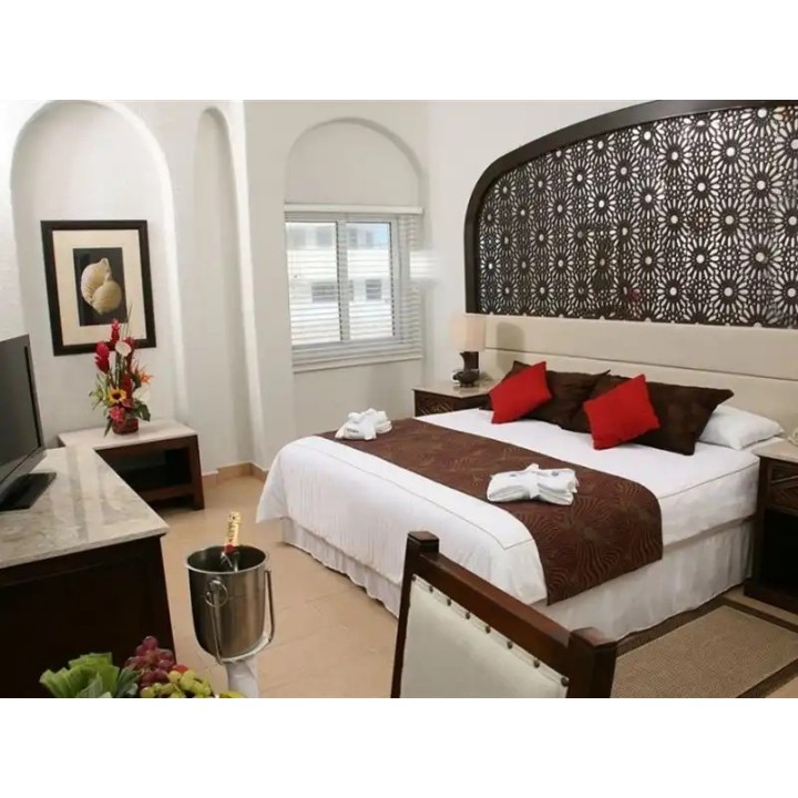 GR Caribe Cancún by Solaris