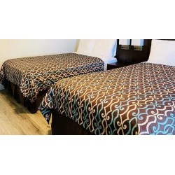 Deluxe Inn