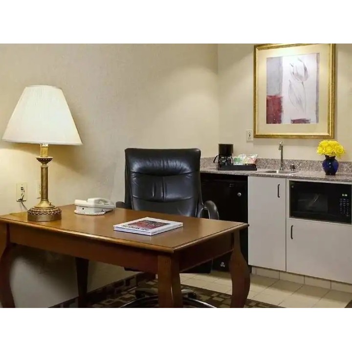 Hampton Inn & Suites Palm Desert