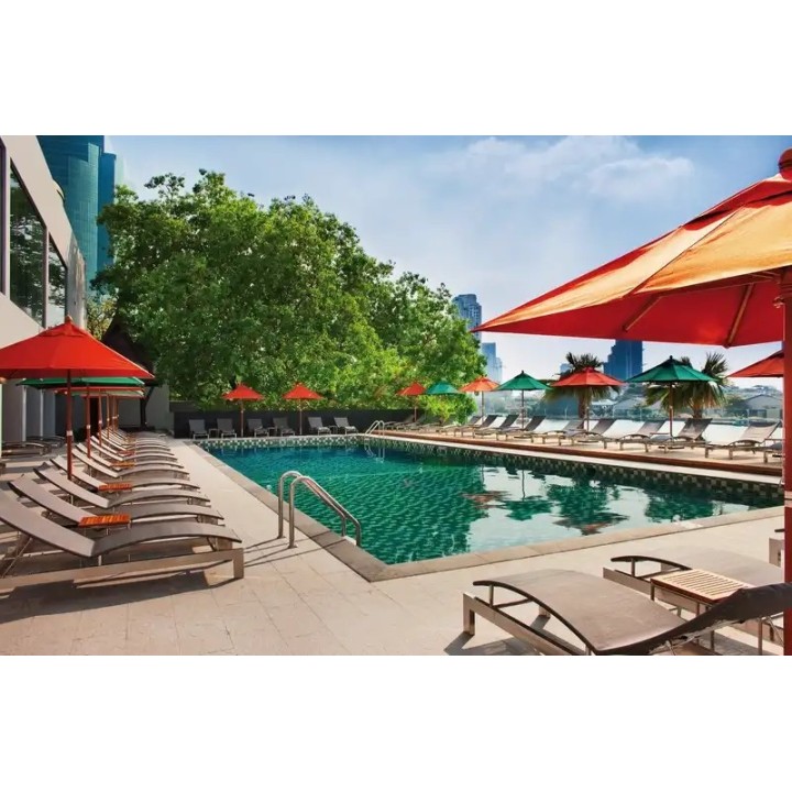 Royal Orchid Sheraton Hotel & Towers