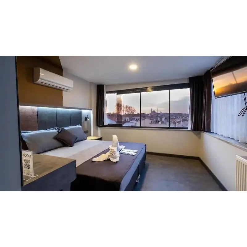 The Queen Hotel
