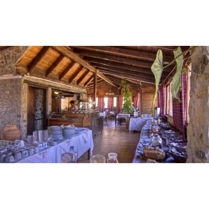 Stone Village Petrino Horio