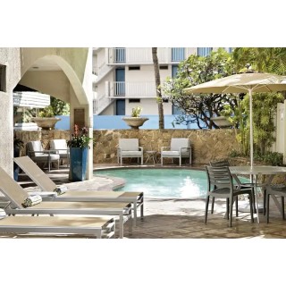 Coconut Waikiki Hotel