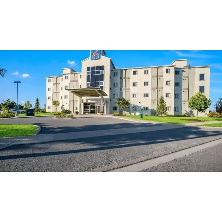 Motel 6 Kingston, ON