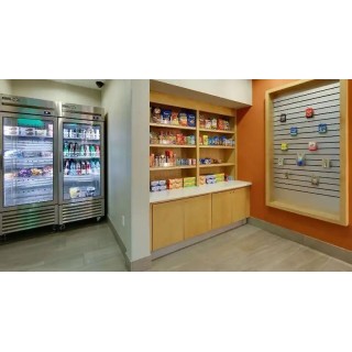 La Quinta Inn & Suites by Wyndham Dallas Love Field