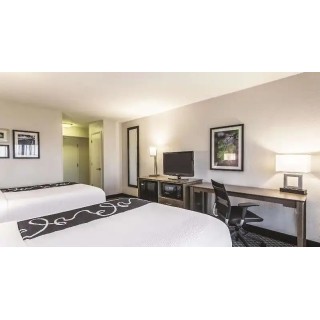 La Quinta Inn & Suites Virginia Beach