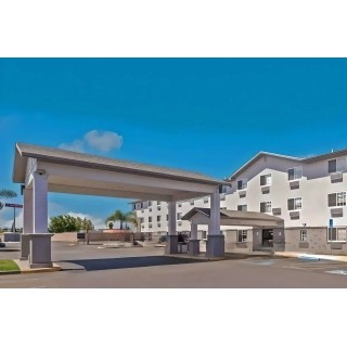 SureStay Plus Hotel by Best Western Hayward