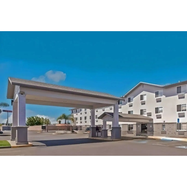 SureStay Plus Hotel by Best Western Hayward