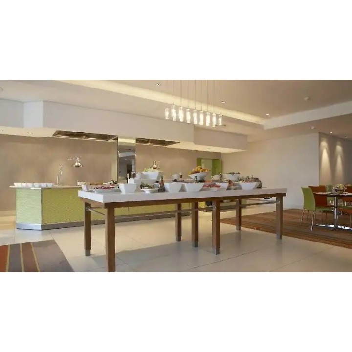 Garden Court Nelson Mandela Boulevard