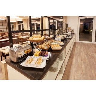 GHOTEL hotel & living