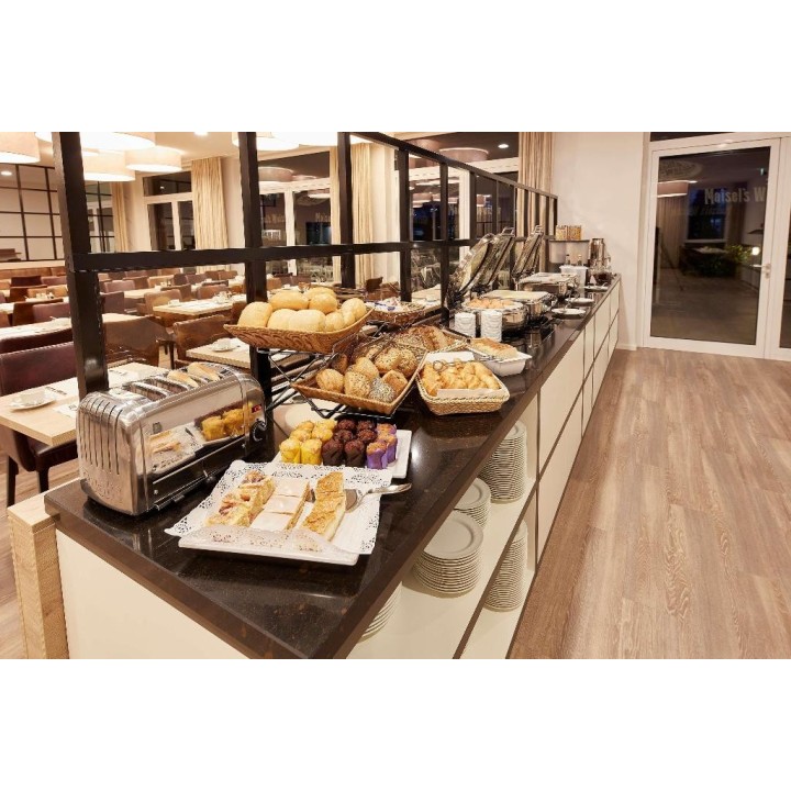 GHOTEL hotel & living