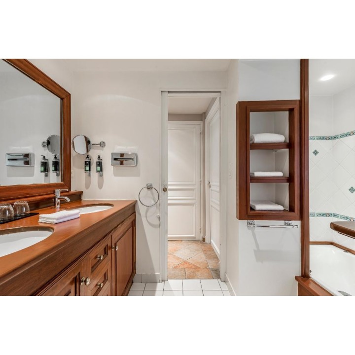 Hostellerie La Magnaneraie