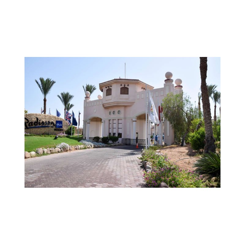 Parrotel Beach Resort
