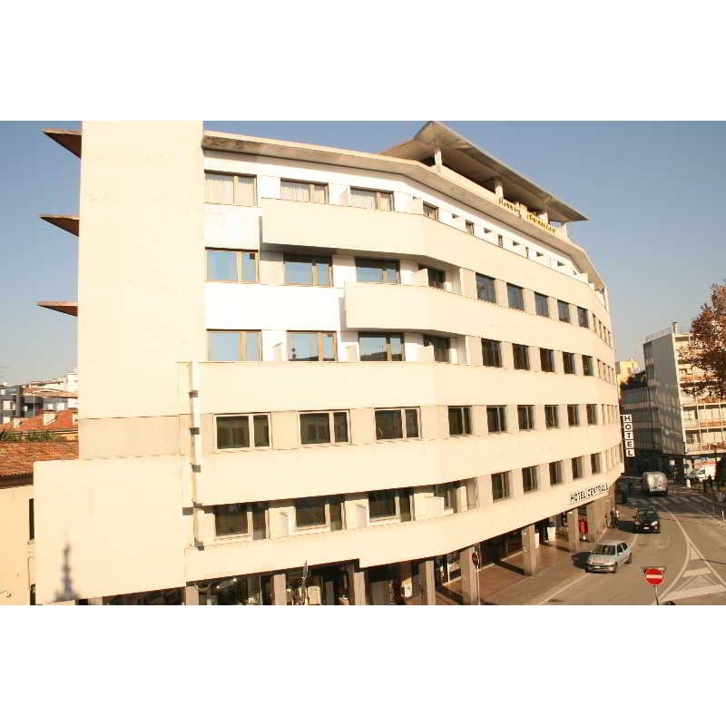 Centrale