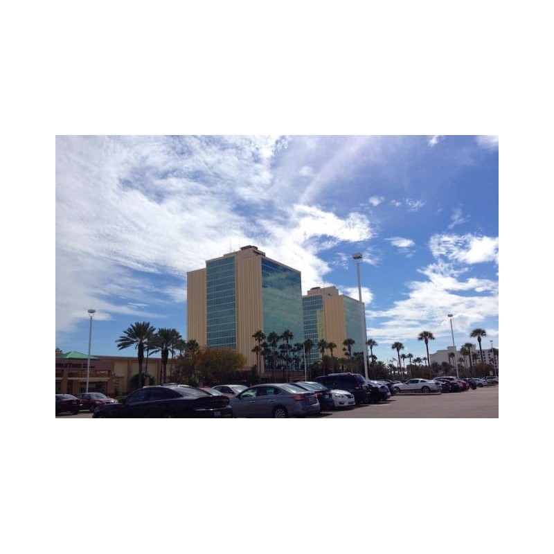 Doubletree Hotel at the Entrance to Universal Orlando