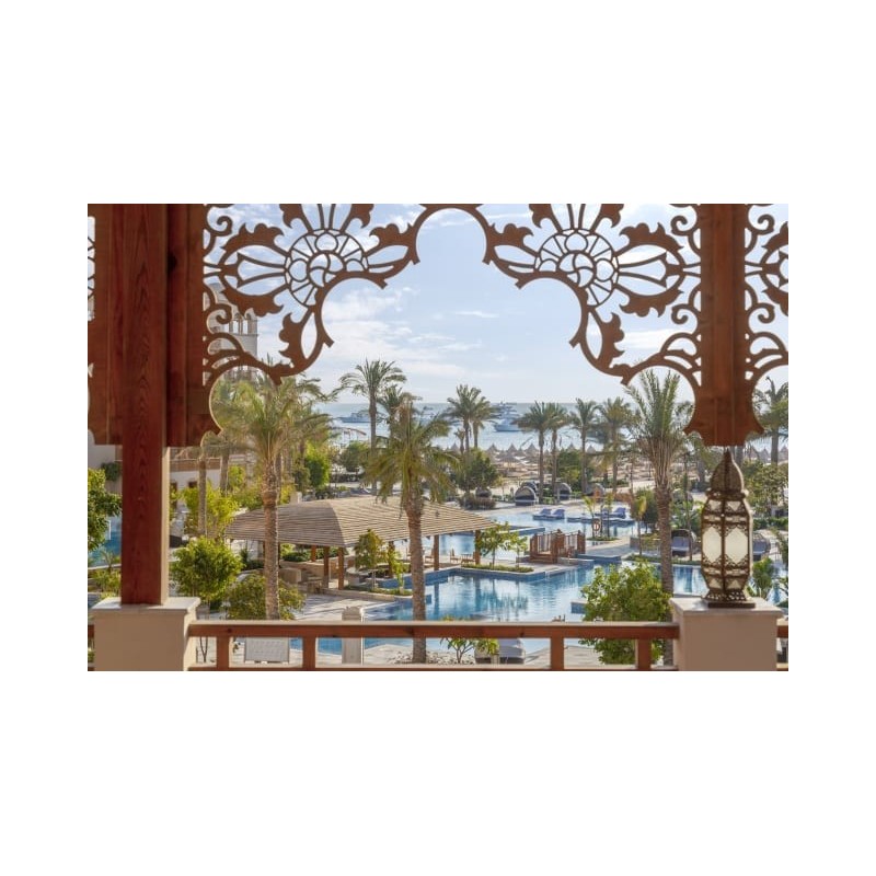 The Grand Palace - Adults only