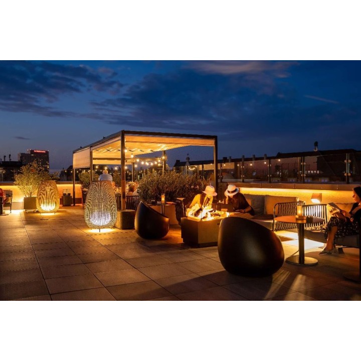 INNSIDE by Melia Leipzig