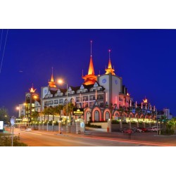 Side Crown Palace