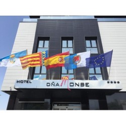 Dña Monse