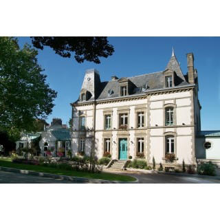 Hostellerie Le Clos De Vallombreuse