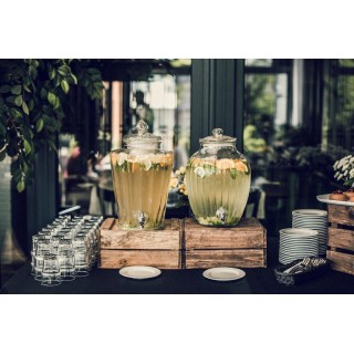 Almond Business & Spa