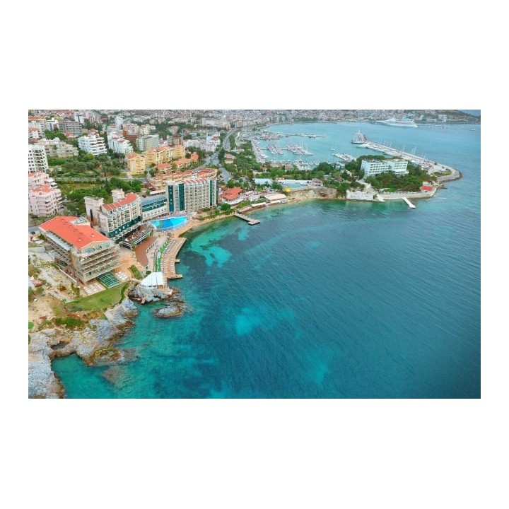 Hotel Charisma De Luxe