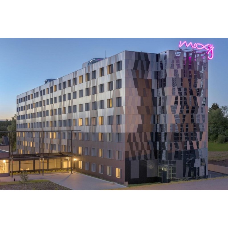MOXY Oslo X