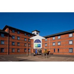 H.I.Express Droitwich M5,